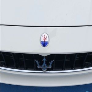 Meet your Posher, Tamer